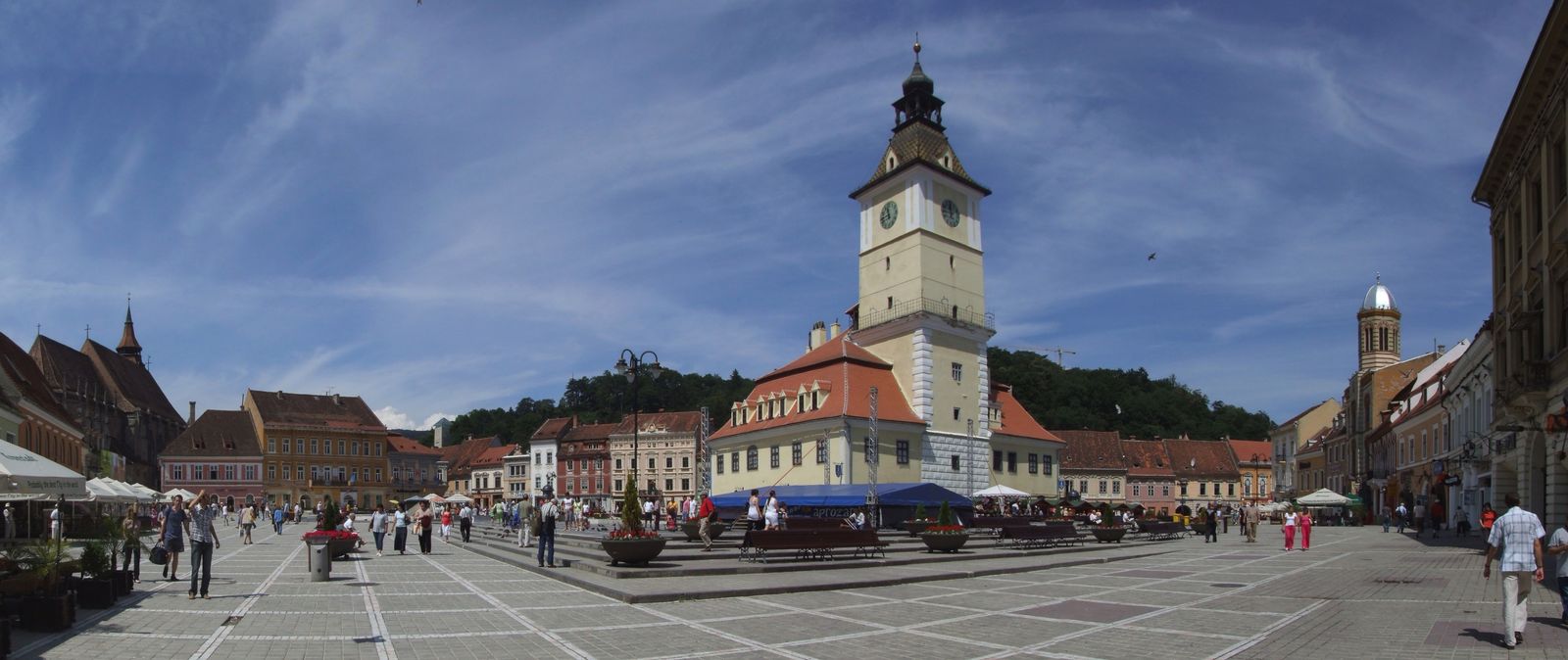 Council Square in Brașov's old town, with the Council House tower and pastel facades